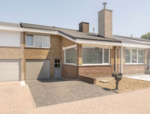                                         Maison à vendre à Wielsbeke, € 195.000
