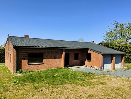                                         Villa te koop in Dinant, € 228.000
