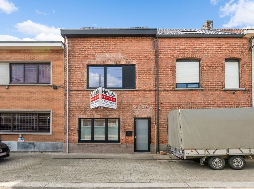 Huis te koop in Geleweg 18,
                    2570 Duffel