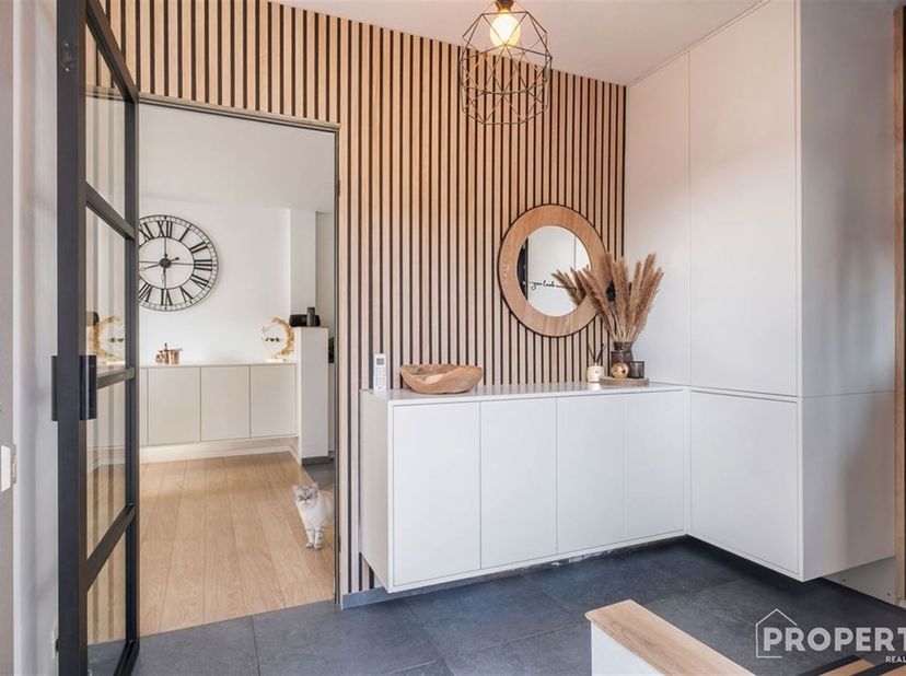 Huis te koop in Minister Alfred De Taeyelaan 5,
                    8531 Hulste