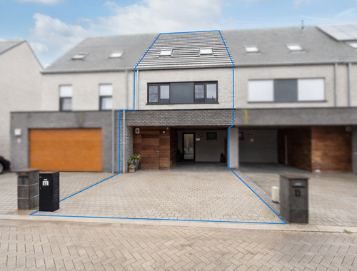                                         Woning te koop in Minderhout, € 469.000
