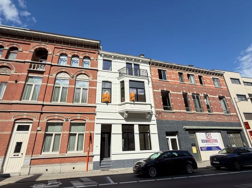 In het gegeerde Heverlee met Leuven Centrum, de Zondagsmarkt, tal van faciliteiten en het openbaar vervoer op wandelafstand bieden wij u dit prachtige