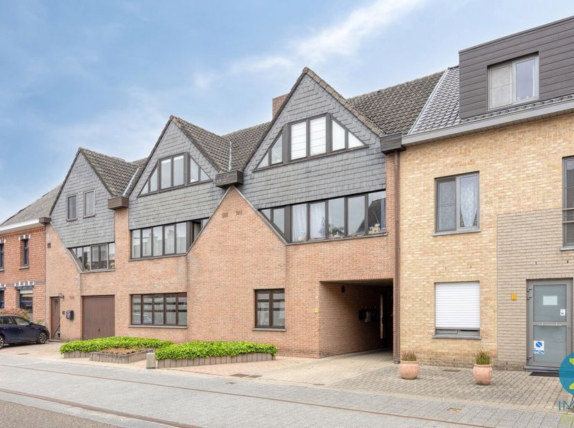 Centraal gelegen appartement in Retie<br />
Dit instapklare appartement bevindt zich in het hart van Retie, op wandelafstand van de markt. Met een bew