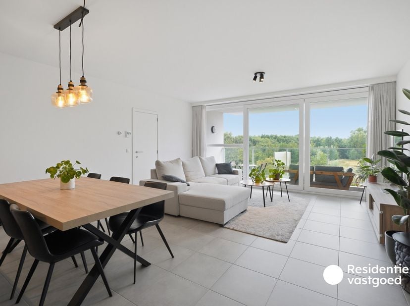 Appartement à vendre
                    à 8000 Sint-Pieters