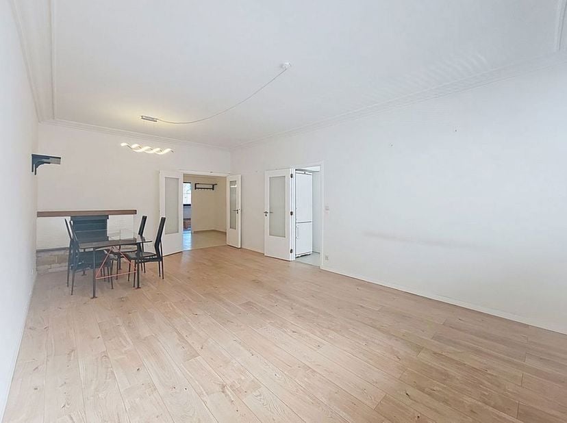 Appartement te koop in Rue des Cottages 104,
                    1180 Ukkel