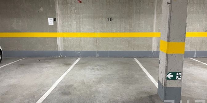 Garage à louer à Avenue Marcel Thiry 77, 1200 Woluwe-Saint-Lambert