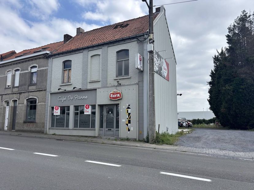 Bedrijfsvastgoed te koop in Moeskroensesteenweg 369,
                    8511 Aalbeke