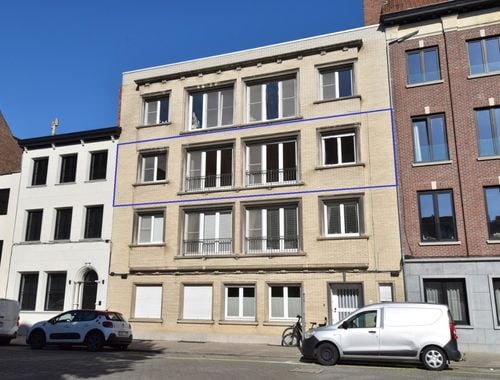                                        Appartement à vendre à Kortrijk, € 880
