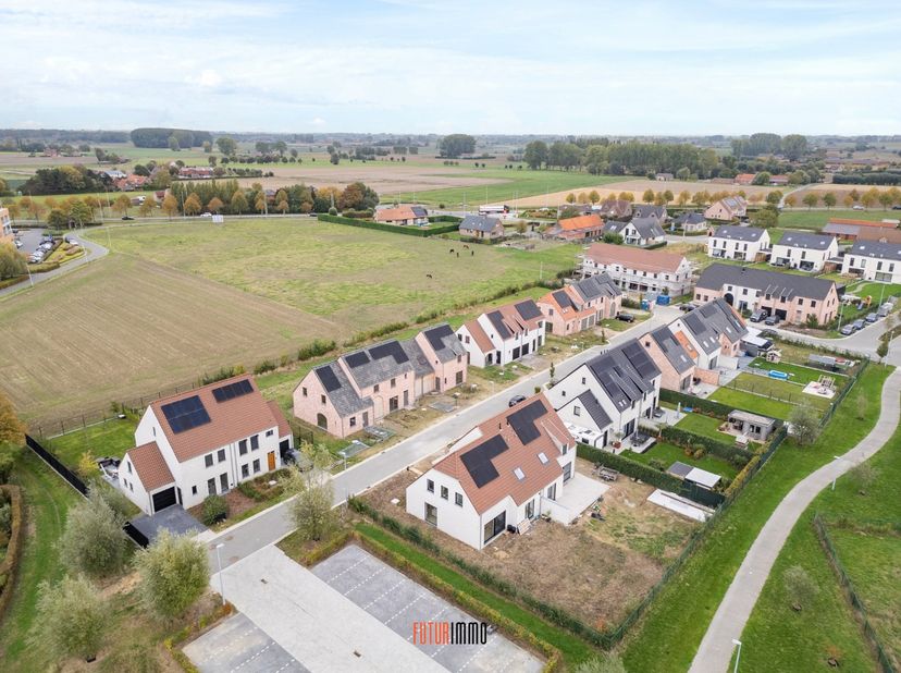 Huis te koop
                    in 8755 Ruiselede