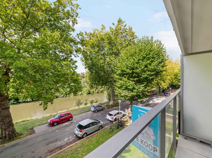 Appartement te koop in Maria van Bourgondiëlaan 71 bus 12,
                    8000 Brugge