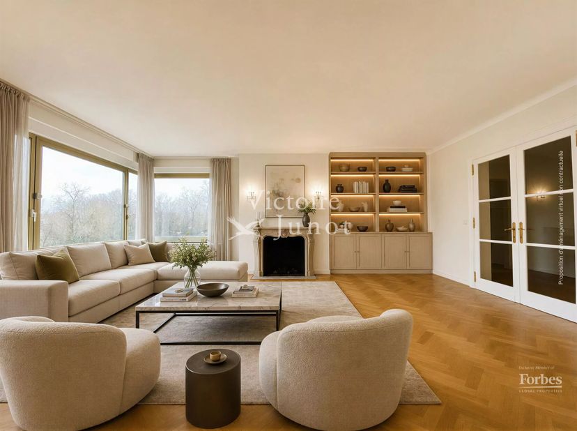 Goed gepresenteerd door Maia Zinchenko: maia.zinchenko@victoire.be<br />
Victoire-Junot presenteert: SQUARE VERGOTE - Prachtig appartement met een opp