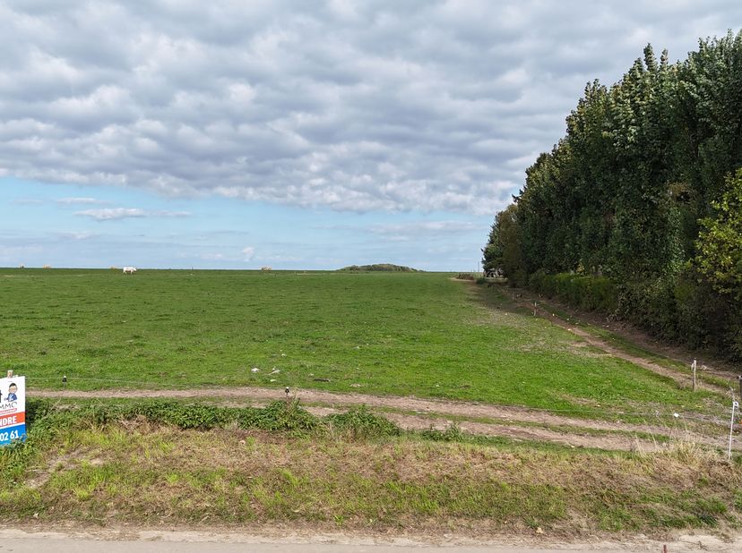 Terrain à vendre à Chemin du Bida 14,
                    4121 Neuville-en-Condroz