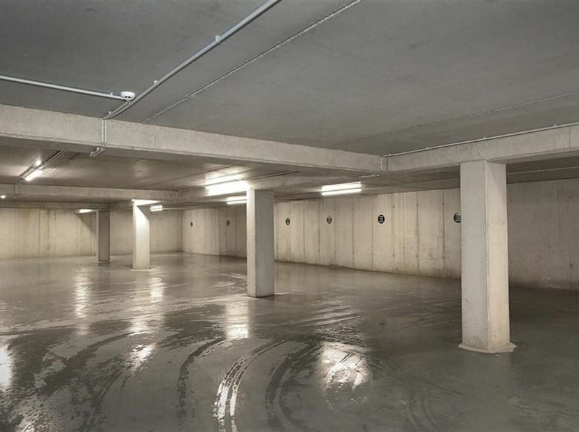 Autostaanplaats midden in het centrum van Hoeselt!<br />
Midden in de gezellige dorpskern van Hoeselt bevindt zich het gloednieuwe project residentie