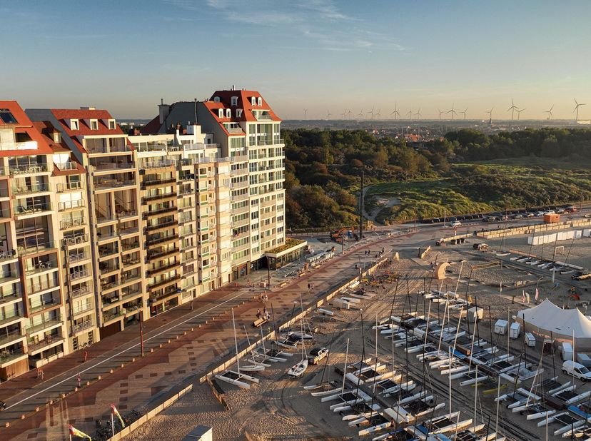 Appartement te koop
                    in 8300 Heist-aan-Zee