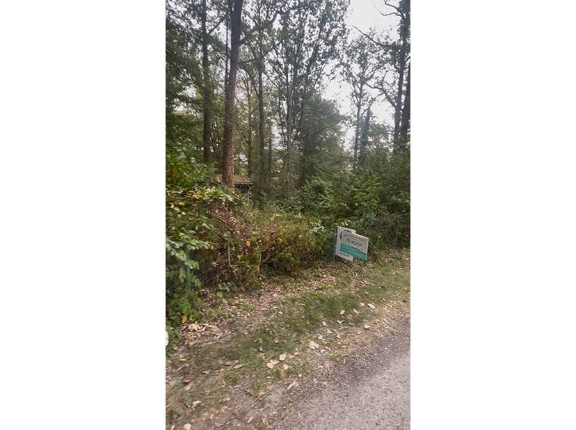 Exclusivement à vendre : Votre coin de paradis au « Domaine La Forêt » (Neuville – Philippeville)<br />
Vous rêvez d’un pied-à-terre unique pour toute