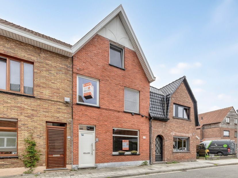 Huis te koop in Riethuisstraat 25,
                    8200 Sint-Andries