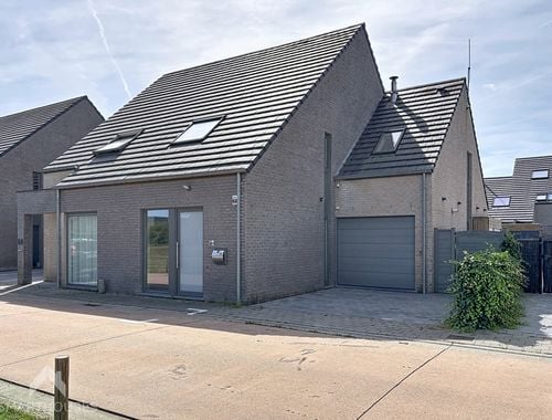                                         Woning te koop in Stene, € 525.000
