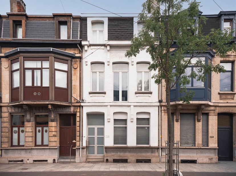 Voor verdere info of een vrijblijvende waardebepaling van uw eigendom: Nessim@homixx.be of 03 653 11 96<br />
Bent u op zoek naar een unieke, karakter
