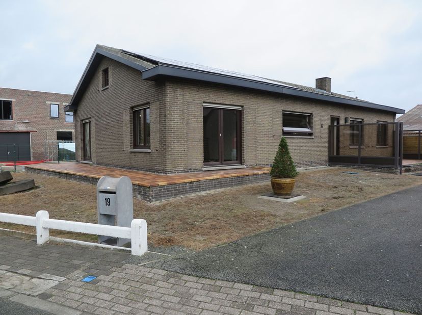 Huis te huur in Molenhoek 19,
                    9940 Evergem