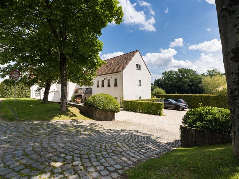 Appartement te koop in ,
                    1380 Lasne-Chapelle-Saint-Lambert
