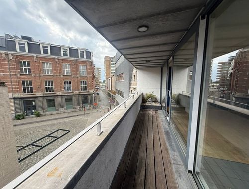                                        Duplex te huur in Antwerpen, € 980
