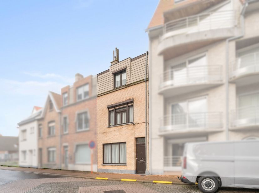 [[ DIT PAND NEEMT DEEL AAN DE ERA OPEN HUIZEN DAG OP 13/6 VAN 16:00 TOT 17:00 ]]<br />
Dit pand neemt deel aan de ERA Open Huizen Dag. Te bezichtigen