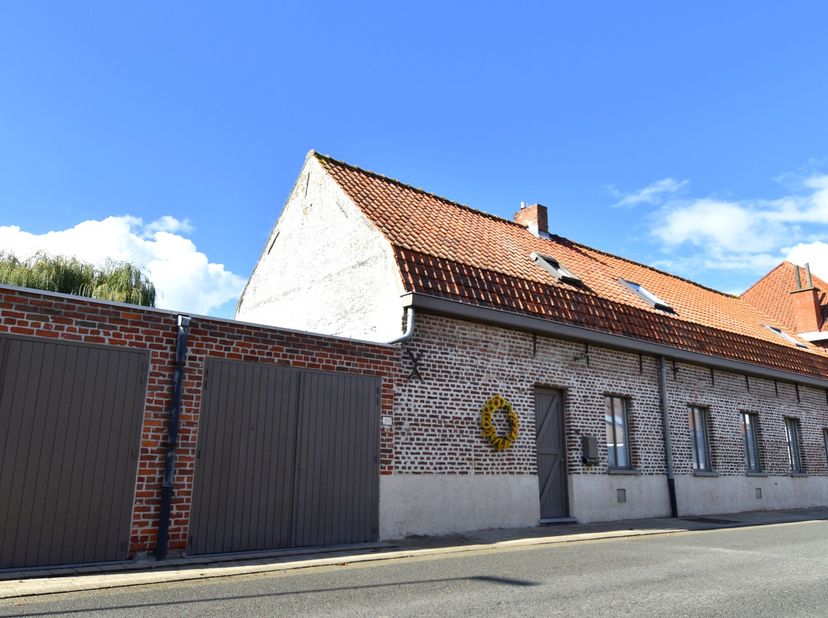 Huis te koop in ,
                    8560 Gullegem