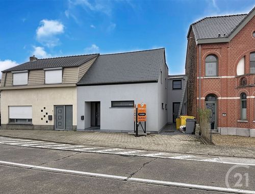                                         Maison deux facades à vendre à Booischot, € 430.000
