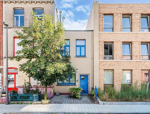                                         Eengezinswoning te koop in Deurne, € 325.000
