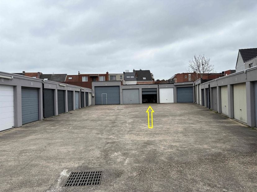 Garage à vendre
                    à 9100 Sint-Niklaas