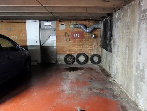                                         Kelder garage te huur in Antwerpen, € 85
