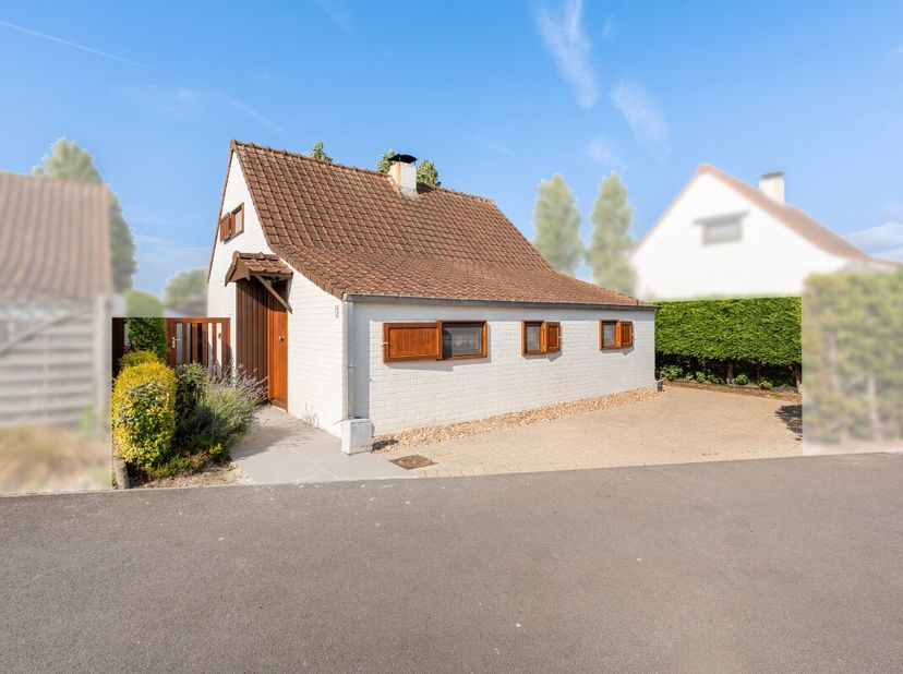 Bredene: Vakantiewoning te koop nabij de zee!Bent u op zoek naar een zorgeloos tweede verblijf (geen domicilie mogelijk) aan de Belgische kust of een