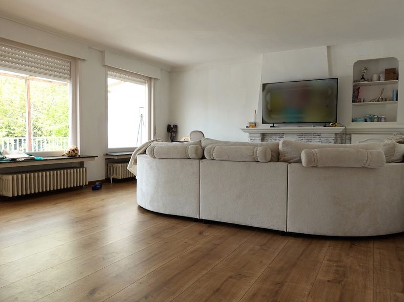Modern 3-slaapkamer appartement met terras en staanplaats te Turnhout.<br />
EPC: 85 kWh/m² | Beschikbaar: 01/06/2026 | Geen gemeenschappelijke kost!<