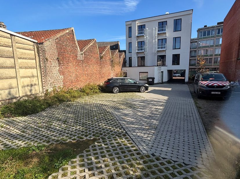 Garage te huur in Oude Haachtsesteenweg 111 bus P1,
                    1831 Diegem
