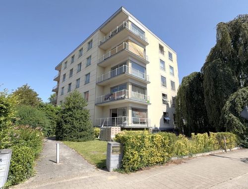                                         Kantoor te huur in Gent, € 1.750
