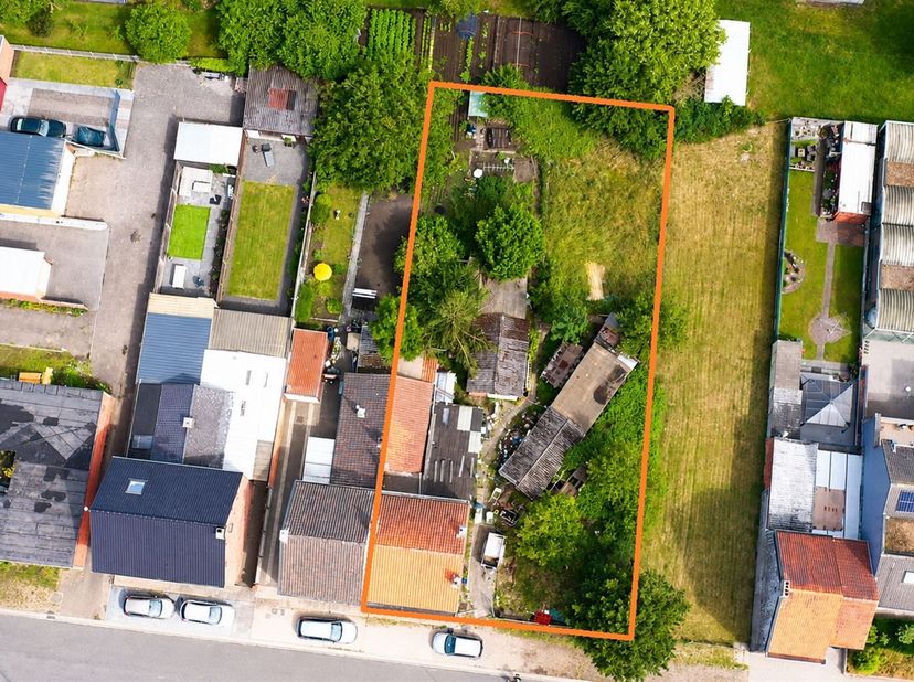 TERRAIN À BÂTIR POUR UN PROJET IMMOBILIER D'APPARTEMENTS DANS UN QUARTIER CENTRAL DE LEOPOLDSBURG<br />
<br />
Vous recherchez une opportunité de dé