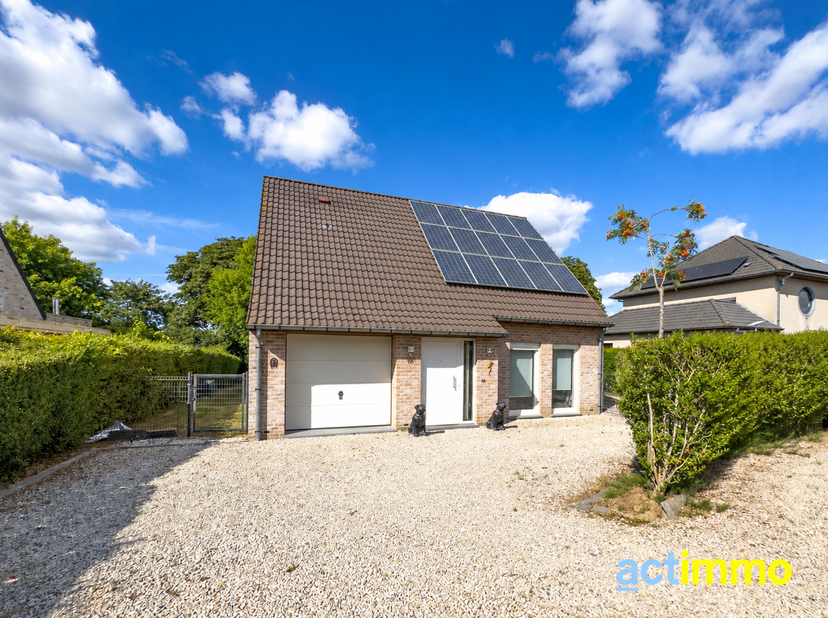 Maison à vendre à ,
                    7711 Dottignies