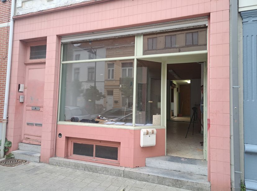 Bedrijfsvastgoed te koop
                    in 1180 Ukkel