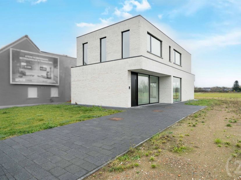 2% registratie mogelijk!*<br />
<br />
Deze prachtige nieuwbouwwoning bevindt zich langs een doorgaande weg met een snelle verbinding naar zowel Mec