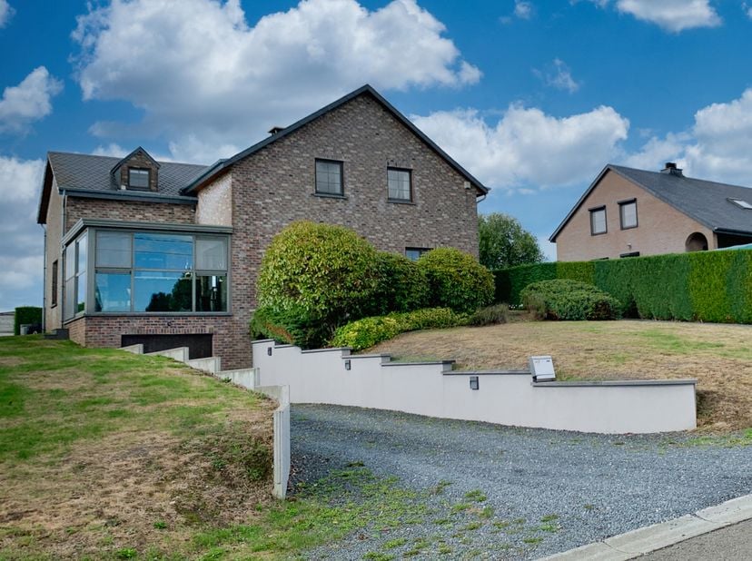 Huis te koop in wilogne 41 bus B,
                    6661 Mont