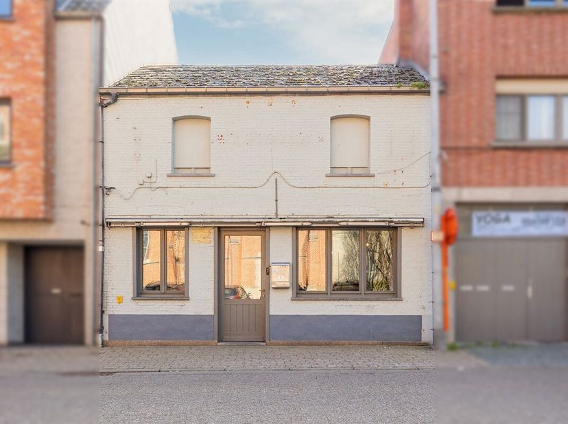 Bien professionnel à vendre
                    à 2270 Herenthout