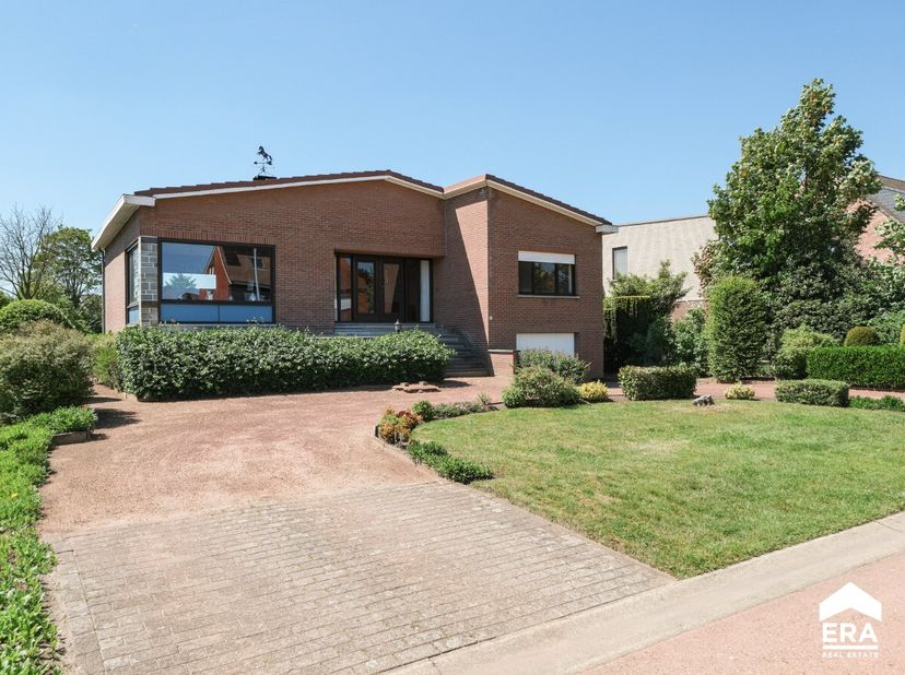 [[ CE BIEN PARTICIPE À LA JOURNÉE MAISONS OUVERTES ERA LE 13/6 DE 9:30 À 10:30 ]]<br />
Ce bien participe à la Journée Maisons Ouvertes ERA. Visitable