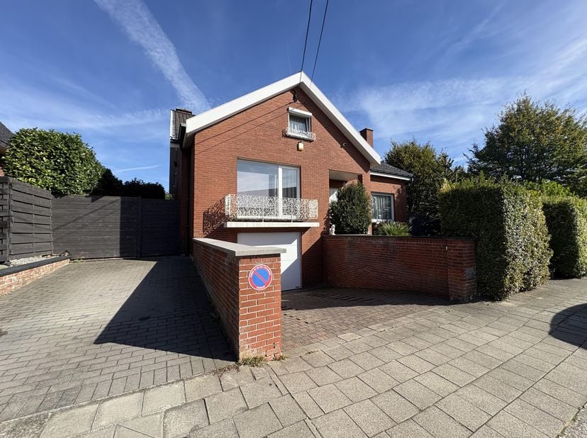 Huis te koop in ,
                    7700 Moeskroen