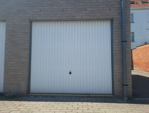                                         Garage te huur in Deinze, € 130
