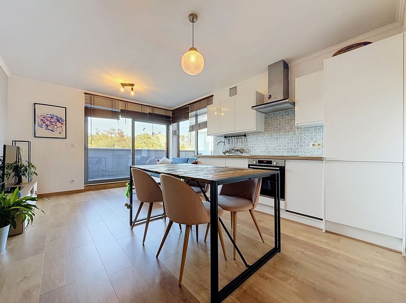 Appartement te huur in Rue Willy Ernst 21 bus 061,
                    6000 Charleroi