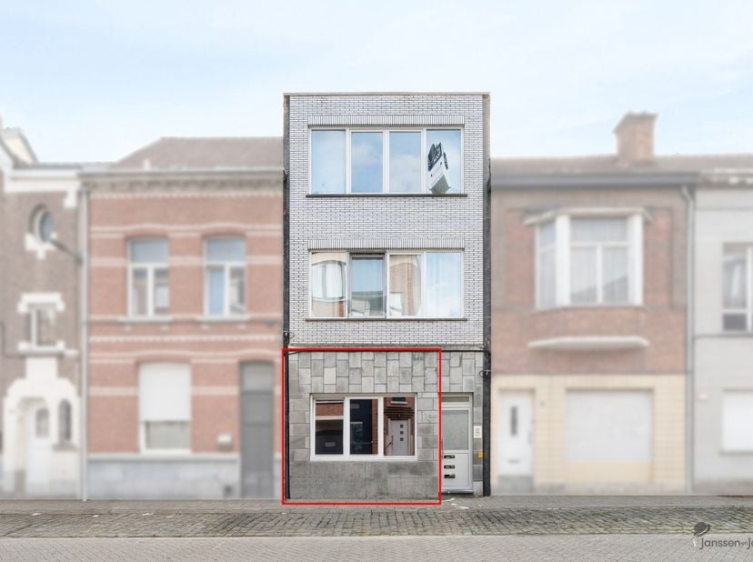 Appartement te koop in Salvialei 12 bus GLVL,
                    2170 Merksem