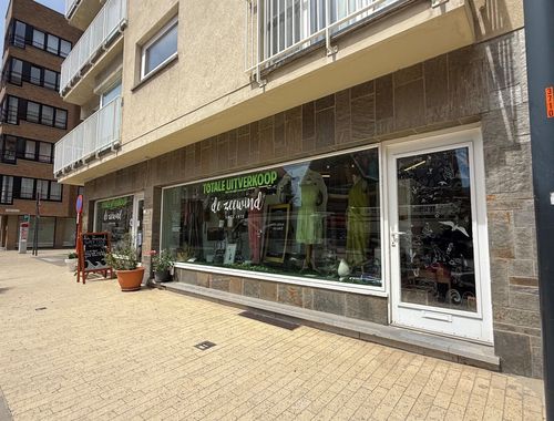                                         Bien commercial à vendre à Oostduinkerke, € 395.000
