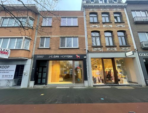                                         Rez-de-chaussée commercial à louer à Mortsel, € 1.795
