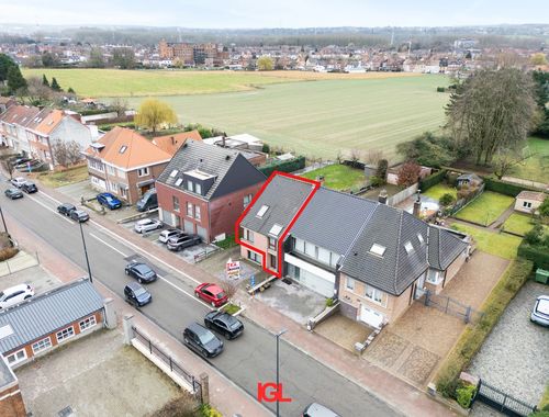                                         Duplex à vendre à Sint-Pieters-Leeuw, € 325.000
