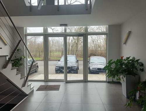                                        Bâtiment d’entreprise à louer à Londerzeel, € 4.470
